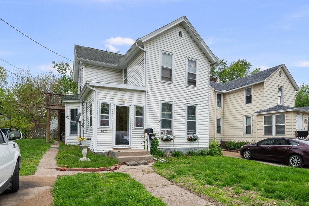 2022 IOWA Street