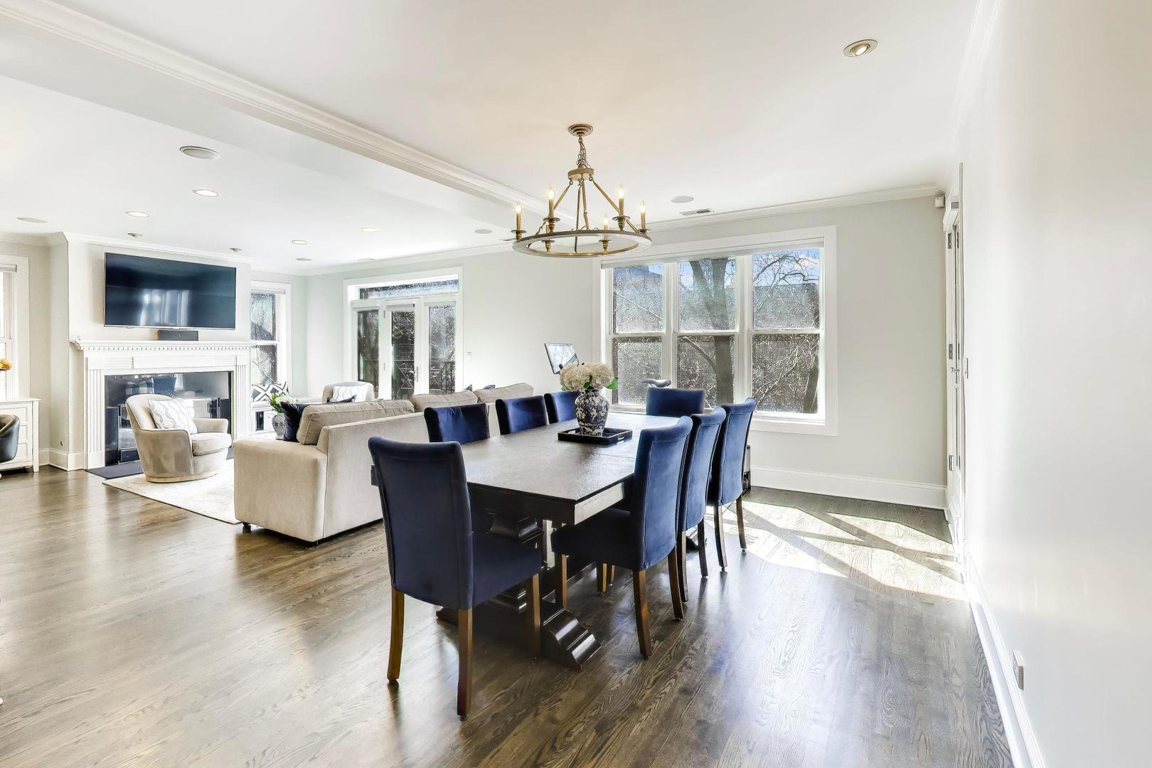 714 W Melrose Street 2E