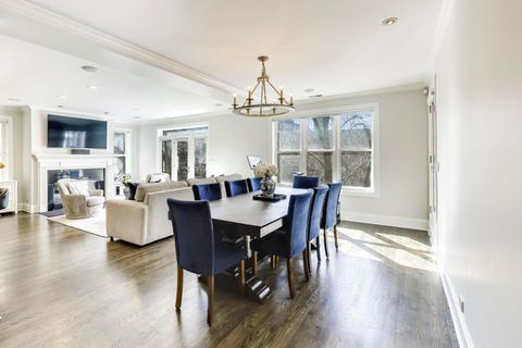 Tiny photo for 714 W Melrose Street #2E, Chicago, IL 60657 (MLS # 12601251)