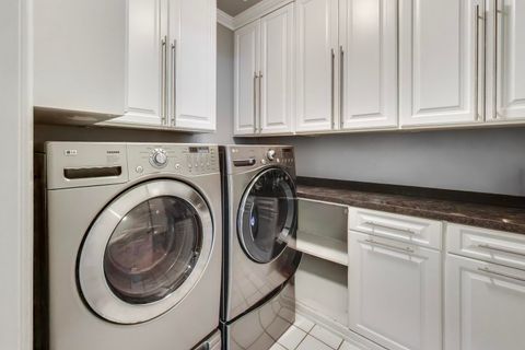 Tiny photo for 714 W Melrose Street #2E, Chicago, IL 60657 (MLS # 12601251)