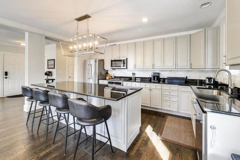 Tiny photo for 714 W Melrose Street #2E, Chicago, IL 60657 (MLS # 12601251)