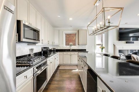 Tiny photo for 714 W Melrose Street #2E, Chicago, IL 60657 (MLS # 12601251)