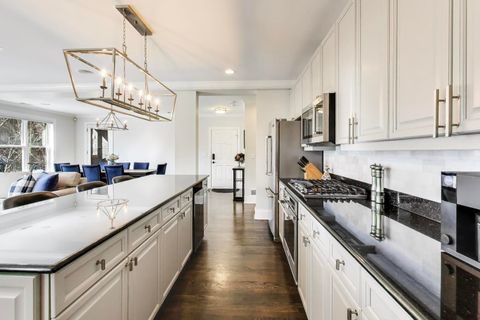 Tiny photo for 714 W Melrose Street #2E, Chicago, IL 60657 (MLS # 12601251)