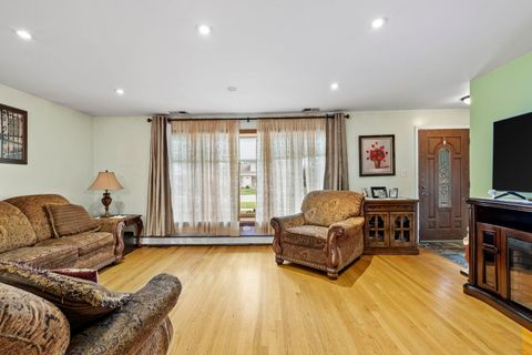 Tiny photo for 10720 Laramie Avenue, Oak Lawn, IL 60453 (MLS # 12478953)