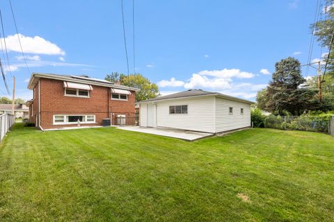Tiny photo for 10720 Laramie Avenue, Oak Lawn, IL 60453 (MLS # 12478953)