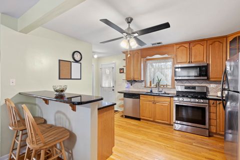 Tiny photo for 10720 Laramie Avenue, Oak Lawn, IL 60453 (MLS # 12478953)