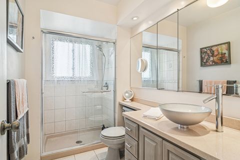 Tiny photo for 214 E Ivy Lane, Arlington Heights, IL 60004 (MLS # 12502830)