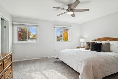 Tiny photo for 214 E Ivy Lane, Arlington Heights, IL 60004 (MLS # 12502830)