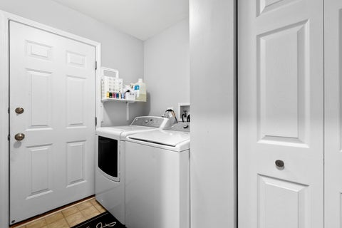 Tiny photo for 43 N Palazzo Drive, Addison, IL 60101 (MLS # 12761695)