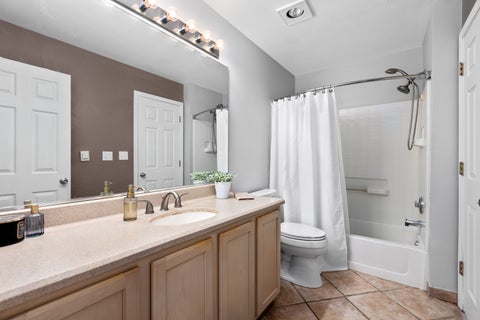 Tiny photo for 43 N Palazzo Drive, Addison, IL 60101 (MLS # 12761695)