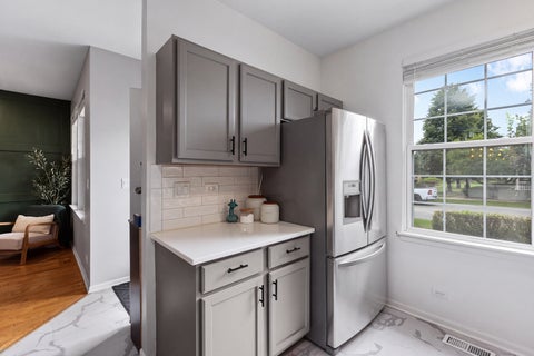 Tiny photo for 43 N Palazzo Drive, Addison, IL 60101 (MLS # 12761695)