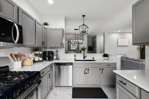 Tiny photo for 43 N Palazzo Drive, Addison, IL 60101 (MLS # 12761695)