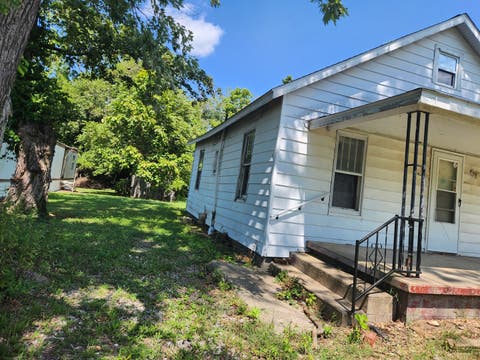 Tiny photo for 816 Warren Avenue, Mt Vernon, IL 62864 (MLS # 12739508)