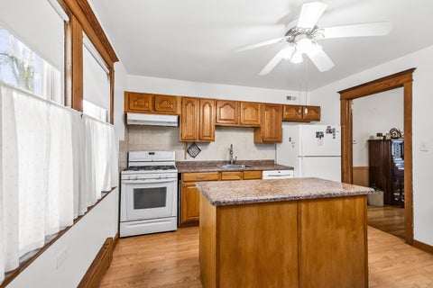 Tiny photo for 1624 Spencer Avenue, Wilmette, IL 60091 (MLS # 12759342)