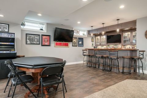Tiny photo for 665 S Euclid Avenue, Elmhurst, IL 60126 (MLS # 12430815)