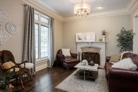 Tiny photo for 665 S Euclid Avenue, Elmhurst, IL 60126 (MLS # 12430815)