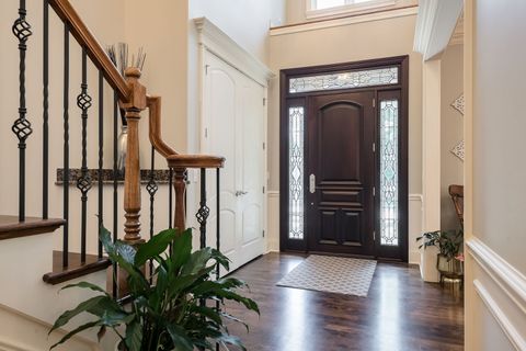 Tiny photo for 665 S Euclid Avenue, Elmhurst, IL 60126 (MLS # 12430815)