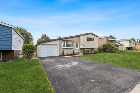 Tiny photo for 26 N Craig Place, Lombard, IL 60148 (MLS # 12603023)