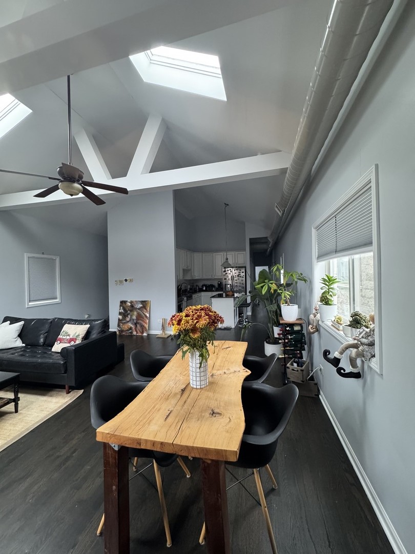 2315 W Harrison Street 4