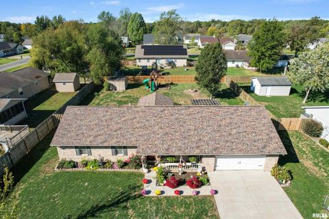 Tiny photo for 3029 TEAKWOOD Drive, Herrin, IL 62948 (MLS # EB460194)