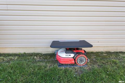 Tiny photo for 3029 TEAKWOOD Drive, Herrin, IL 62948 (MLS # EB460194)