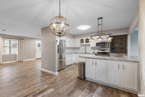 Tiny photo for 3029 TEAKWOOD Drive, Herrin, IL 62948 (MLS # EB460194)