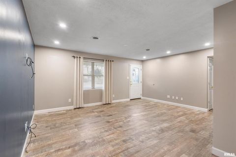 Tiny photo for 3029 TEAKWOOD Drive, Herrin, IL 62948 (MLS # EB460194)