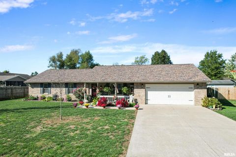 Photo of 3029 TEAKWOOD Drive, Herrin, IL 62948 (MLS # EB460194)