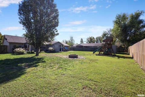 Tiny photo for 3029 TEAKWOOD Drive, Herrin, IL 62948 (MLS # EB460194)