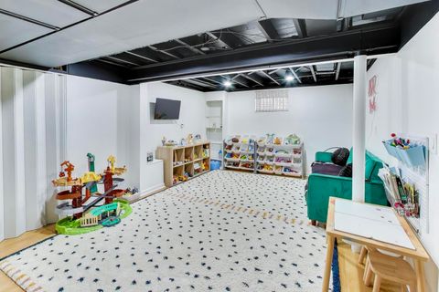 Tiny photo for 2506 Allison Court, Glenview, IL 60025 (MLS # 12581389)