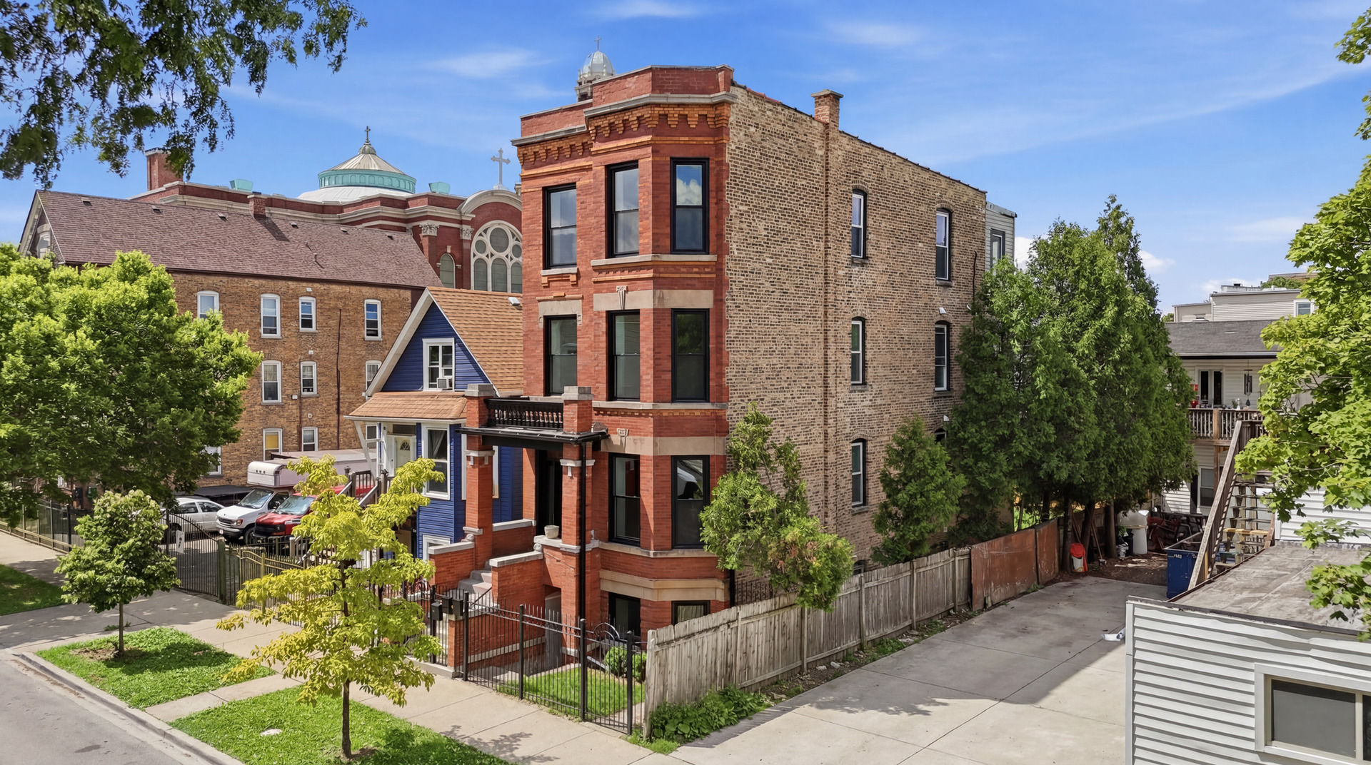 3608 W Wolfram Street