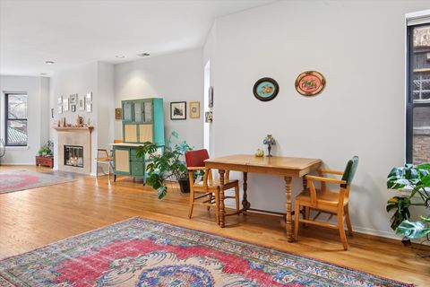 Tiny photo for 915 W Gunnison Street #3E, Chicago, IL 60640 (MLS # 12559804)