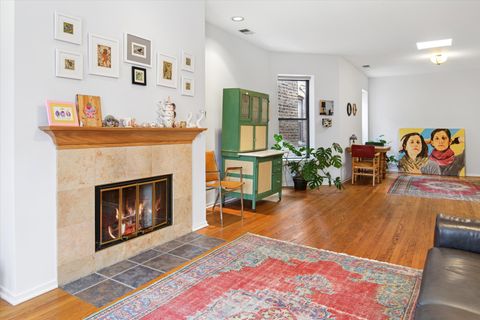 Tiny photo for 915 W Gunnison Street #3E, Chicago, IL 60640 (MLS # 12559804)