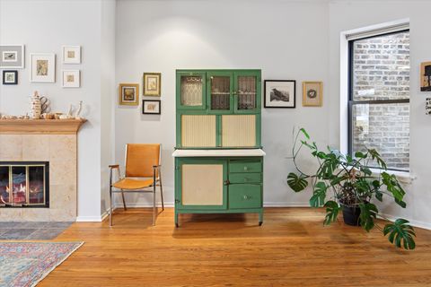 Tiny photo for 915 W Gunnison Street #3E, Chicago, IL 60640 (MLS # 12559804)