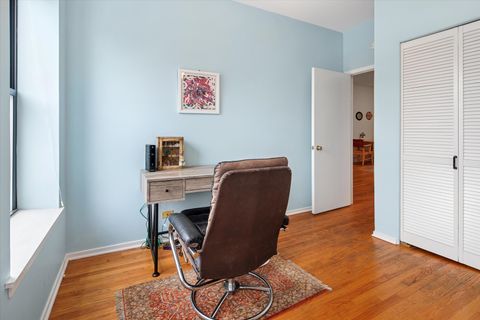 Tiny photo for 915 W Gunnison Street #3E, Chicago, IL 60640 (MLS # 12559804)