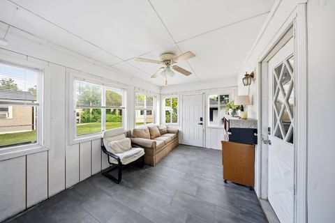 Tiny photo for 1005 S Park Boulevard, Streamwood, IL 60107 (MLS # 12498944)