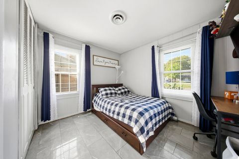 Tiny photo for 1005 S Park Boulevard, Streamwood, IL 60107 (MLS # 12498944)