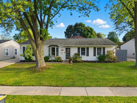 Tiny photo for 1005 S Park Boulevard, Streamwood, IL 60107 (MLS # 12498944)