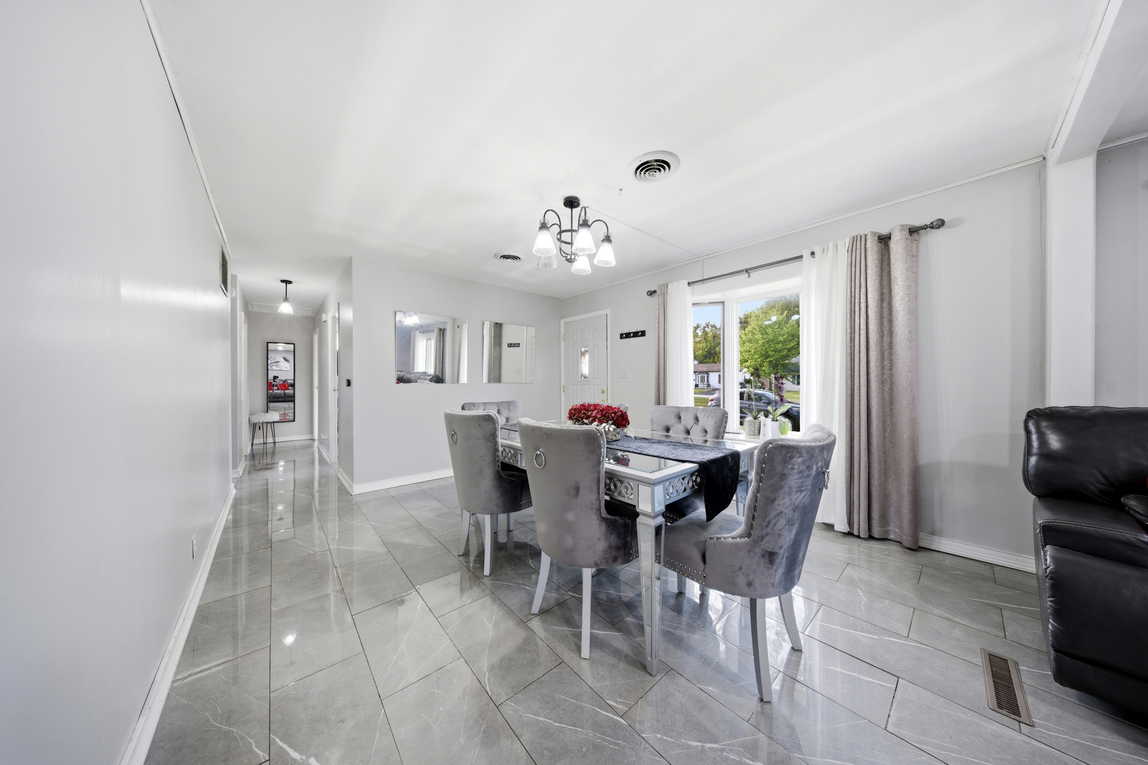 1005 S Park Boulevard