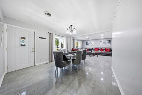 Tiny photo for 1005 S Park Boulevard, Streamwood, IL 60107 (MLS # 12498944)