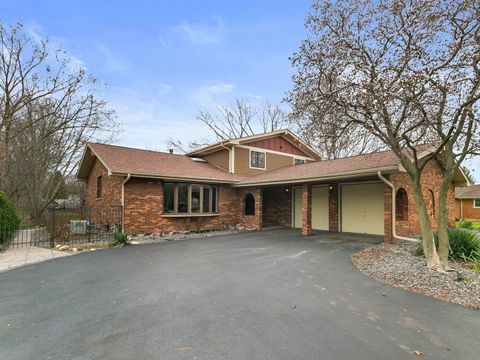 9s681 Clarendon Hills Road Willowbrook IL 60527