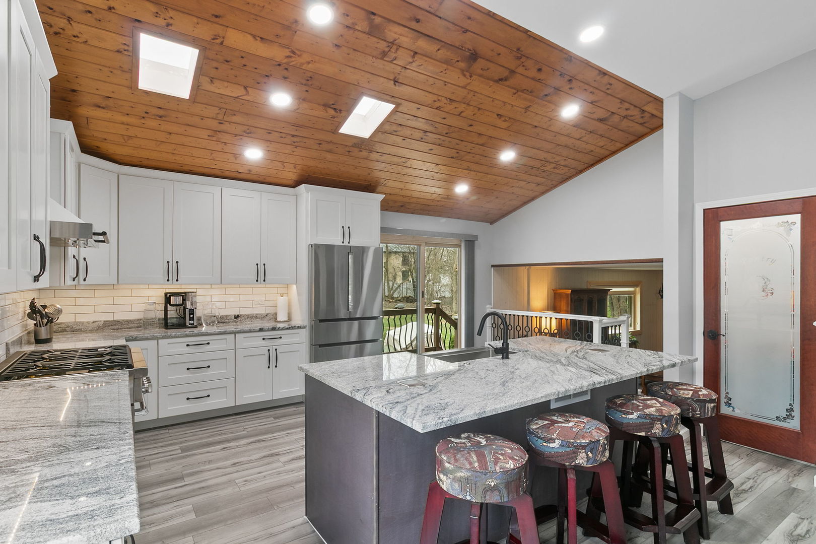 9s681 Clarendon Hills Road