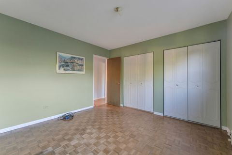 Tiny photo for 444 Washington Boulevard #404, Oak Park, IL 60302 (MLS # 12493404)