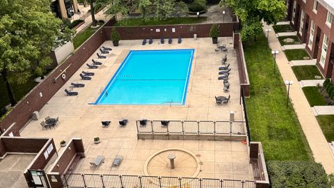 Tiny photo for 2605 S Indiana Avenue #608, Chicago, IL 60616 (MLS # 12455354)