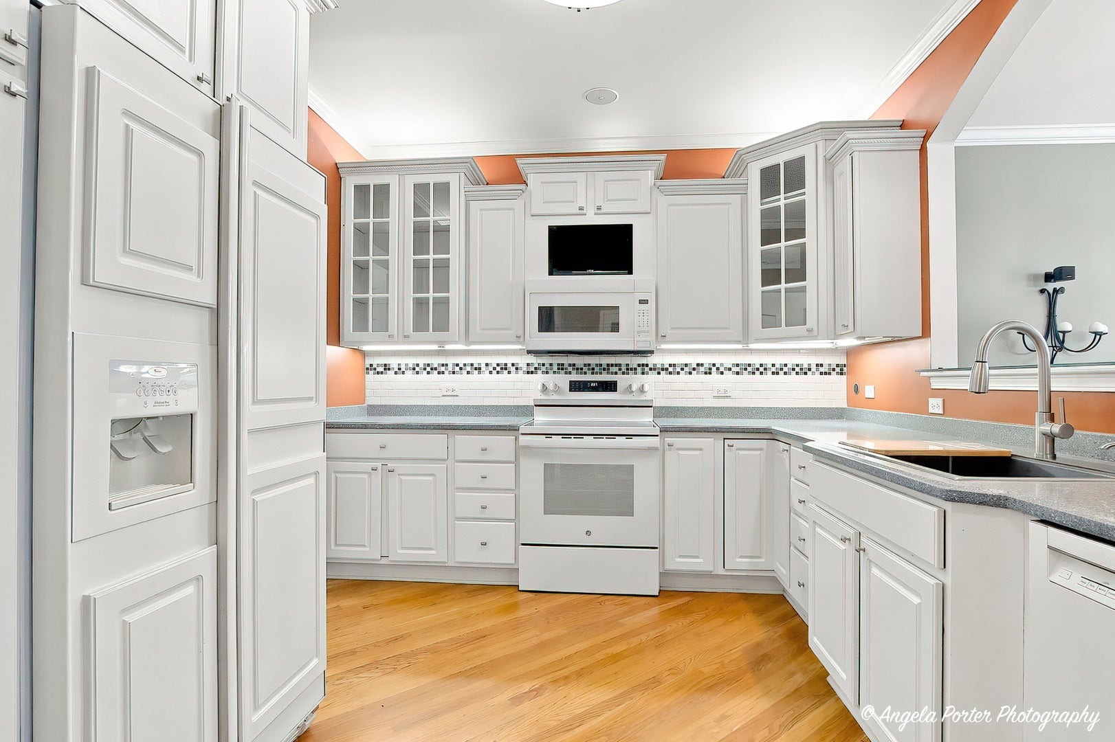 1316 Inverness Court