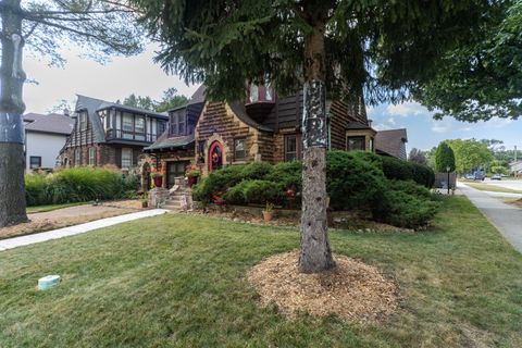 Tiny photo for 3600 Mccormick Avenue, Brookfield, IL 60513 (MLS # 12490180)