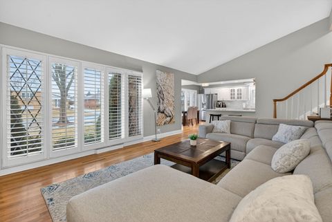 Tiny photo for 10845 Claridge Avenue, Westchester, IL 60154 (MLS # 12600943)