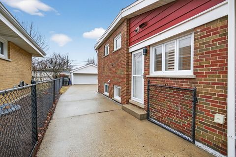 Tiny photo for 10845 Claridge Avenue, Westchester, IL 60154 (MLS # 12600943)