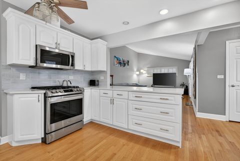 Tiny photo for 10845 Claridge Avenue, Westchester, IL 60154 (MLS # 12600943)