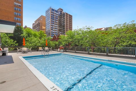 Tiny photo for 3150 N Lake Shore Drive #8E, Chicago, IL 60657 (MLS # 12595475)